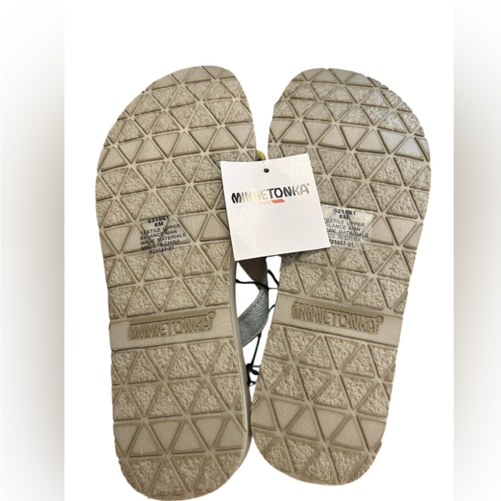 Minnetonka NWT women’s Hanna 2.0 thong sandal - Picture 7 of 7